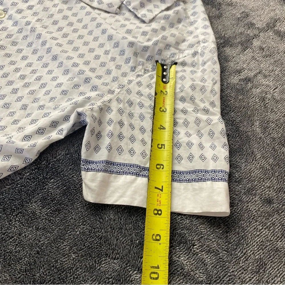 Banana Republic White and Blue Geometric Patterned 100% Cotton Button Down Shirt